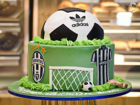 Football themed cake 500gm